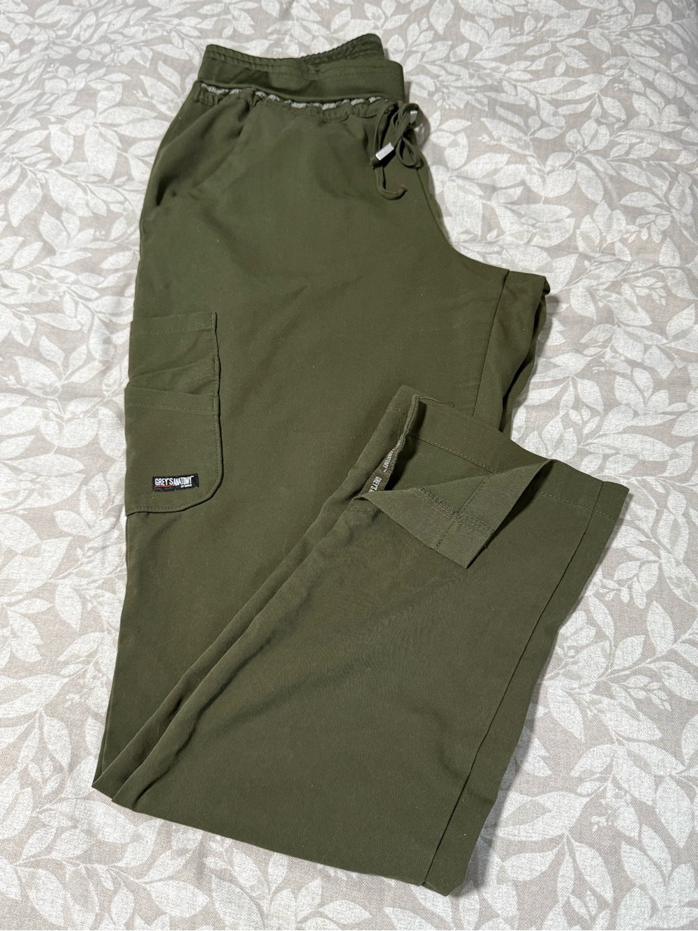 Grey's Anatomy Men's Olive Drawstring Scrub Joggers